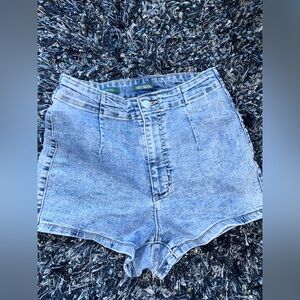 Wild fable booty shorts size 4